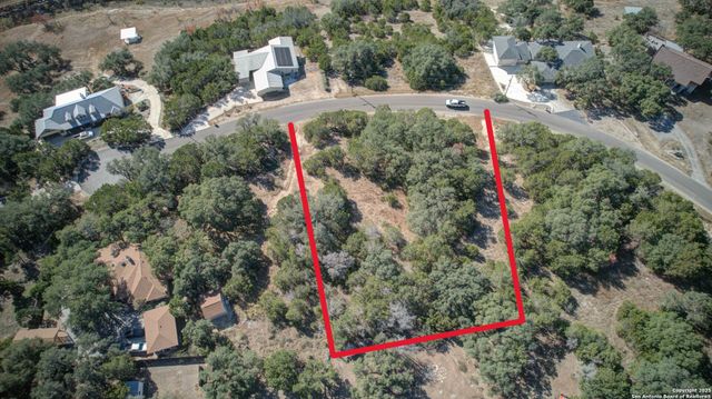 915 FIVE OAKS CIR, Canyon Lake, TX 78133