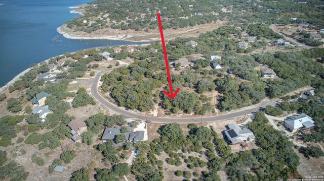 915 FIVE OAKS CIR, Canyon Lake, TX 78133