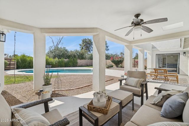 5621 E VOLTAIRE Avenue, Scottsdale, AZ 85254