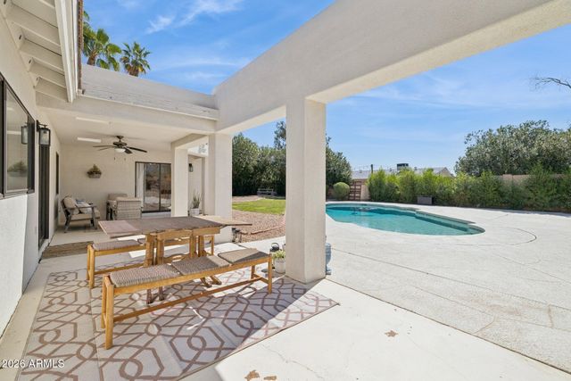 5621 E VOLTAIRE Avenue, Scottsdale, AZ 85254