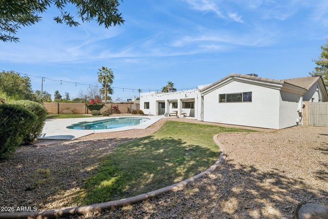 5621 E VOLTAIRE Avenue, Scottsdale, AZ 85254