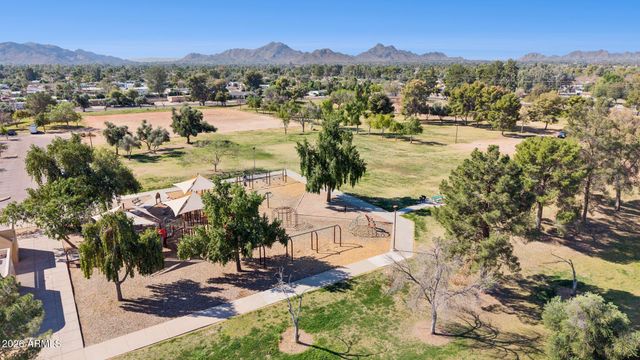 5621 E VOLTAIRE Avenue, Scottsdale, AZ 85254