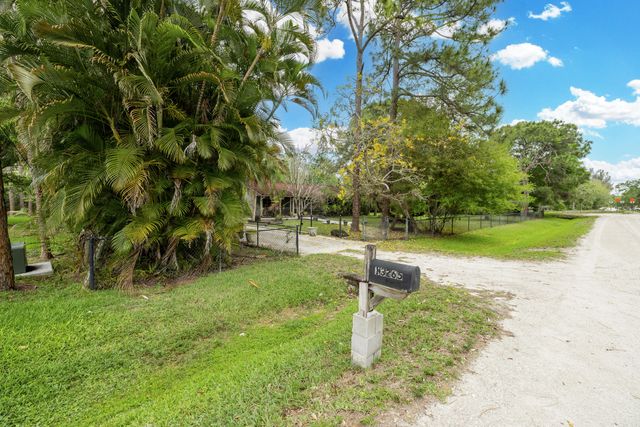 13265 N 41st Ln Lane N, The Acreage, FL 33411