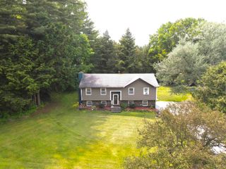 232 Meadow Lane, West Rutland, VT 05777