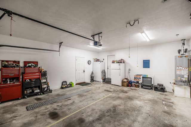 415 Woodlands Dr, Gallatin, TN 37066