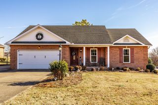 415 Woodlands Dr, Gallatin, TN 37066