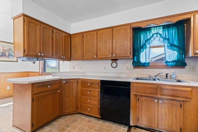 686 Grady Road, Forsyth, MO 65653