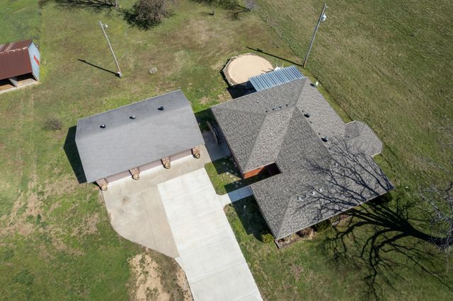 686 Grady Road, Forsyth, MO 65653