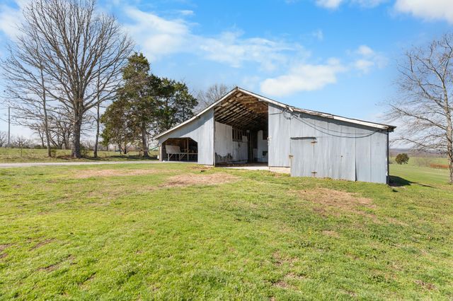 686 Grady Road, Forsyth, MO 65653