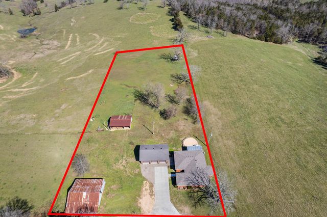 686 Grady Road, Forsyth, MO 65653