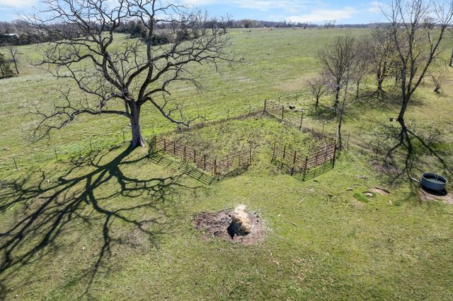 686 Grady Road, Forsyth, MO 65653