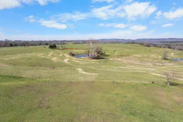 686 Grady Road, Forsyth, MO 65653