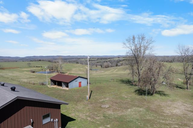 686 Grady Road, Forsyth, MO 65653