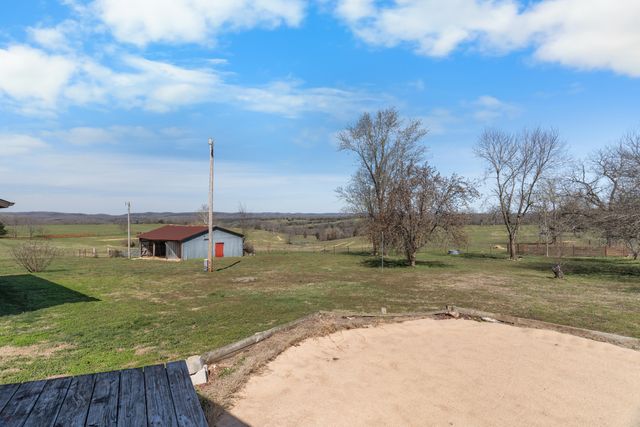 686 Grady Road, Forsyth, MO 65653