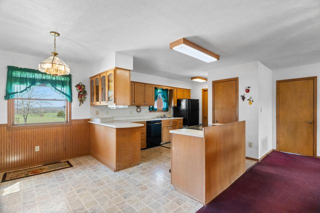 686 Grady Road, Forsyth, MO 65653