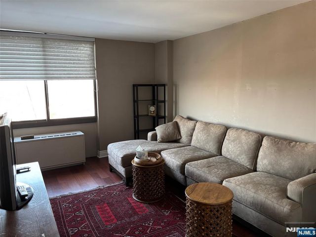 770 Anderson Avenue 12K, Cliffside Park, NJ 07010