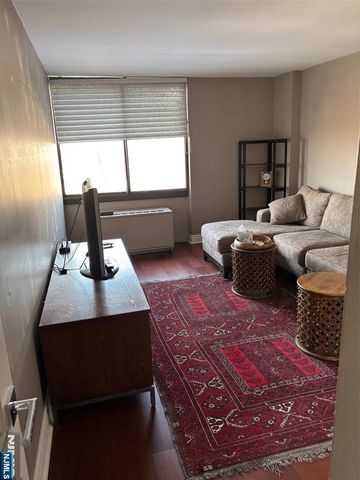770 Anderson Avenue 12K, Cliffside Park, NJ 07010