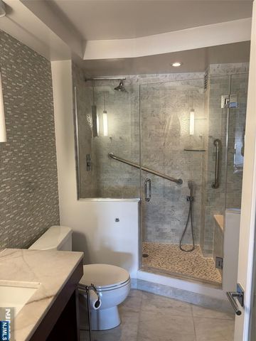 770 Anderson Avenue 12K, Cliffside Park, NJ 07010