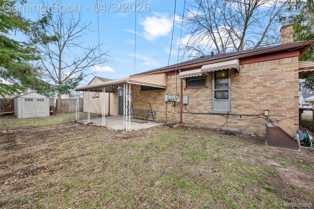 516 E Woodward Heights Boulevard, Hazel Park, MI 48030