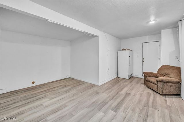 54 Del Amo Drive, Las Vegas, NV 89110