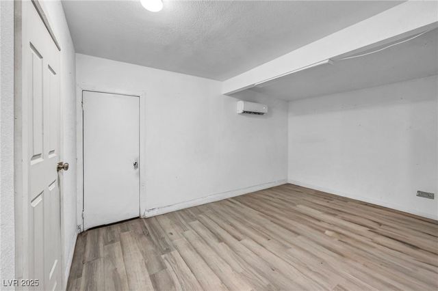 54 Del Amo Drive, Las Vegas, NV 89110