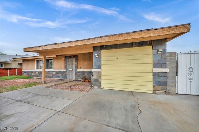 54 Del Amo Drive, Las Vegas, NV 89110