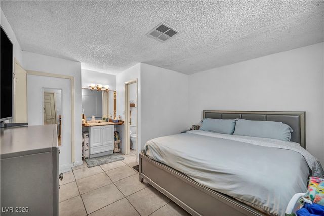 54 Del Amo Drive, Las Vegas, NV 89110