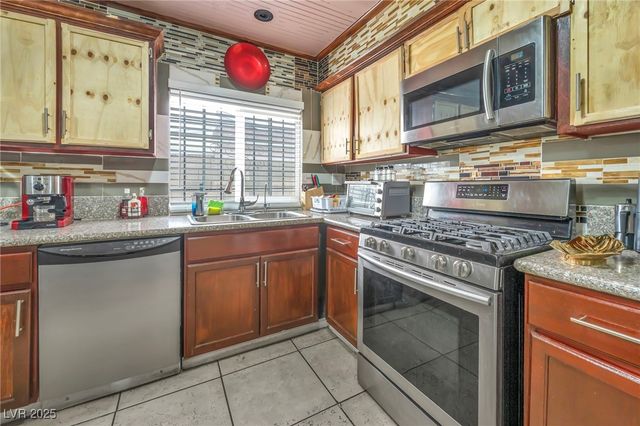 54 Del Amo Drive, Las Vegas, NV 89110