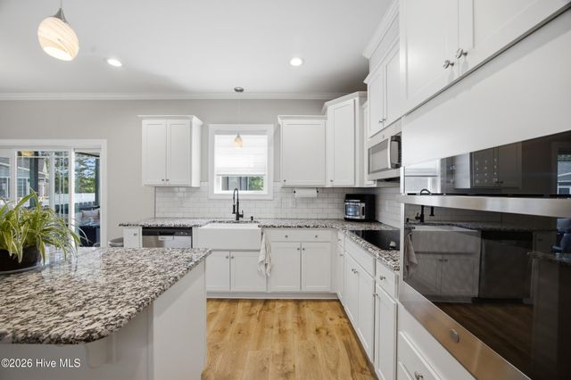 69 Red Rocks Circle, Benson, NC 27504