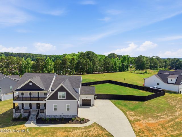 69 Red Rocks Circle, Benson, NC 27504