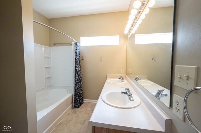 12237 Packers Avenue, Fishers, IN 46037