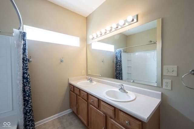 12237 Packers Avenue, Fishers, IN 46037
