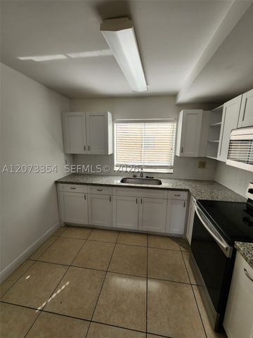 2770 W 61st Pl 202, Hialeah, FL 33016