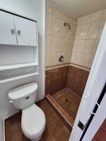 2770 W 61st Pl 202, Hialeah, FL 33016