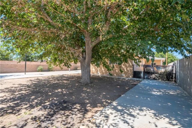 38632 Lemsford Avenue, Palmdale, CA 93550