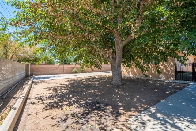 38632 Lemsford Avenue, Palmdale, CA 93550