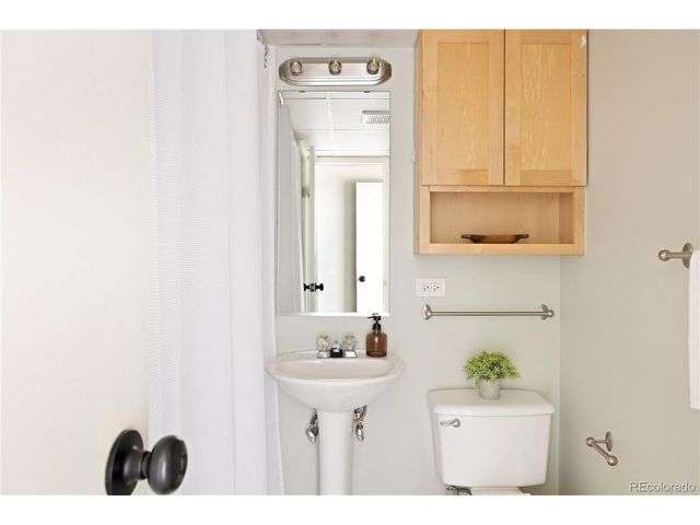 2225 Buchtel Blvd 812, Denver, CO 80210