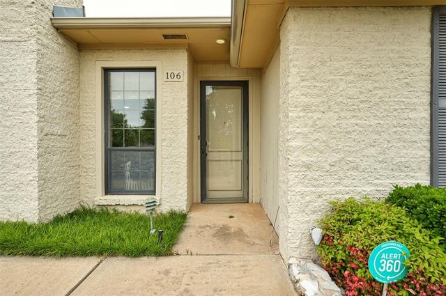 2100 Cobblestone Court 106, Edmond, OK 73034