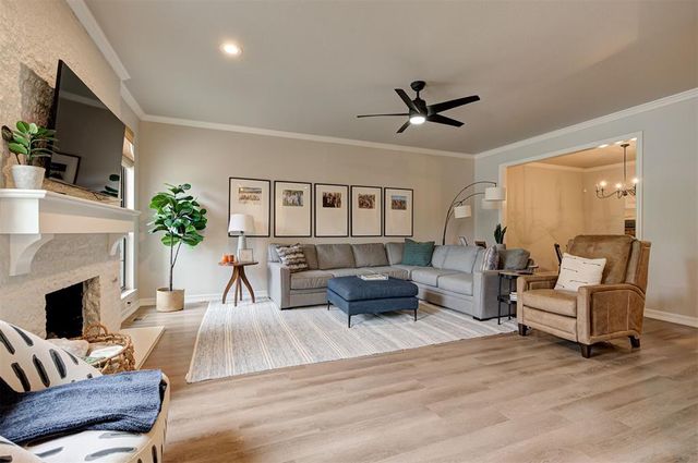 2100 Cobblestone Court 106, Edmond, OK 73034