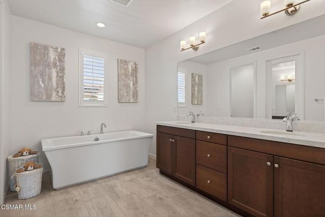 449 Pecana Street, Camarillo, CA 93012