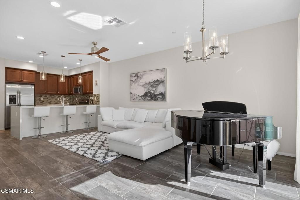 449 Pecana Street, Camarillo, CA 93012