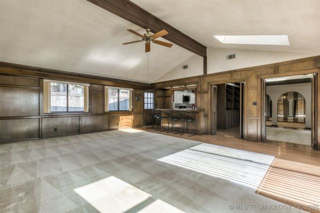 6910 S NEW HAVEN Avenue, Tulsa, OK 74136