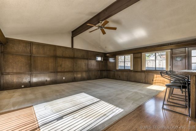 6910 S NEW HAVEN Avenue, Tulsa, OK 74136