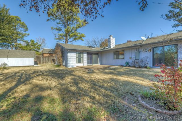 6910 S NEW HAVEN Avenue, Tulsa, OK 74136