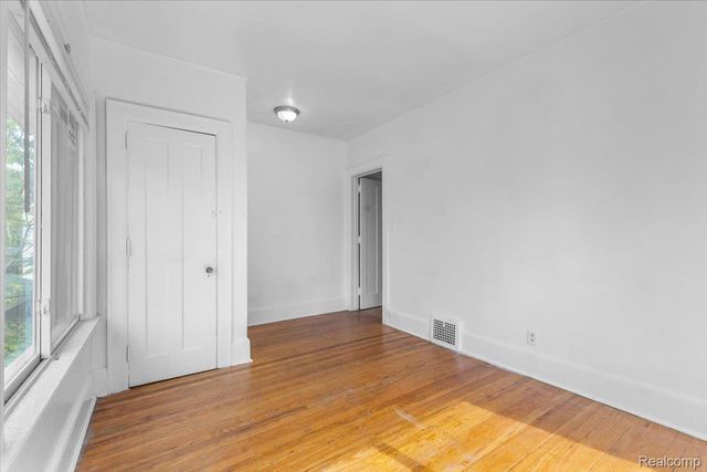 1410 Glynn Court, Detroit, MI 48206