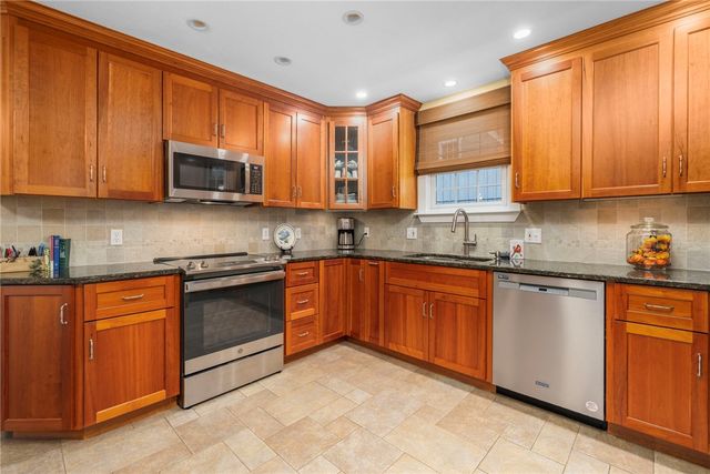 410 Rockland Road, Scituate, RI 02857