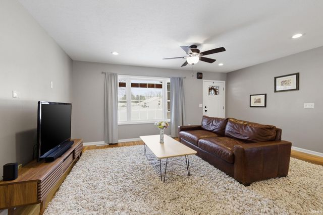 390 Hickory Heights Drive, Bedford, IN 47421