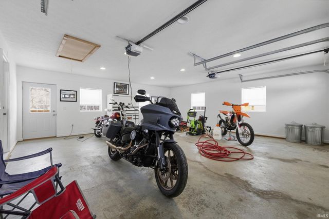 390 Hickory Heights Drive, Bedford, IN 47421