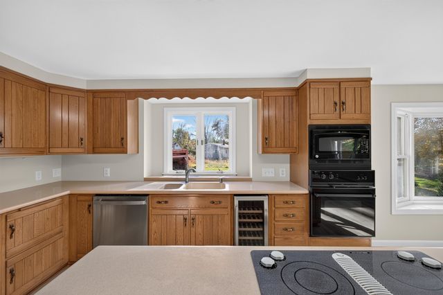 1 Atkinson Circle, Hudson, NH 03051