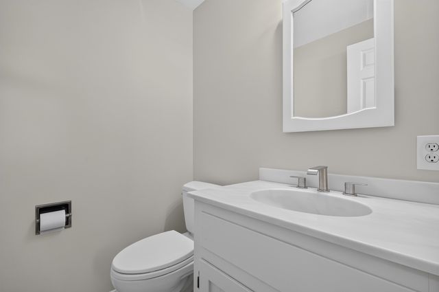 1 Atkinson Circle, Hudson, NH 03051